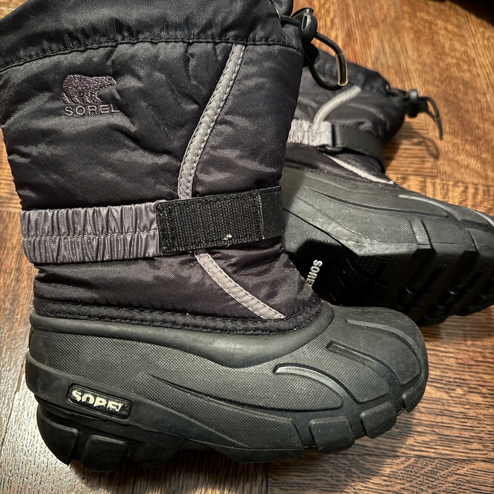 Sorel gray and Black Winter Boots